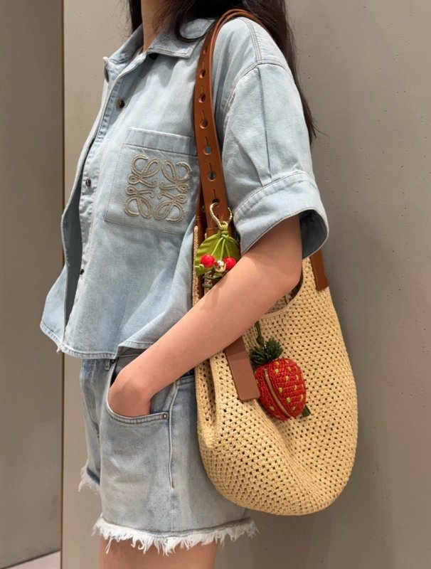 로에베 컬러블록 로고 자수 데님 셔츠 001-183966