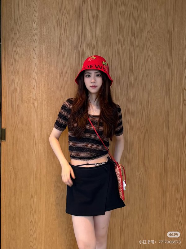 로에베 블랙 브라운 스트라이프 니트 반팔 001-184028