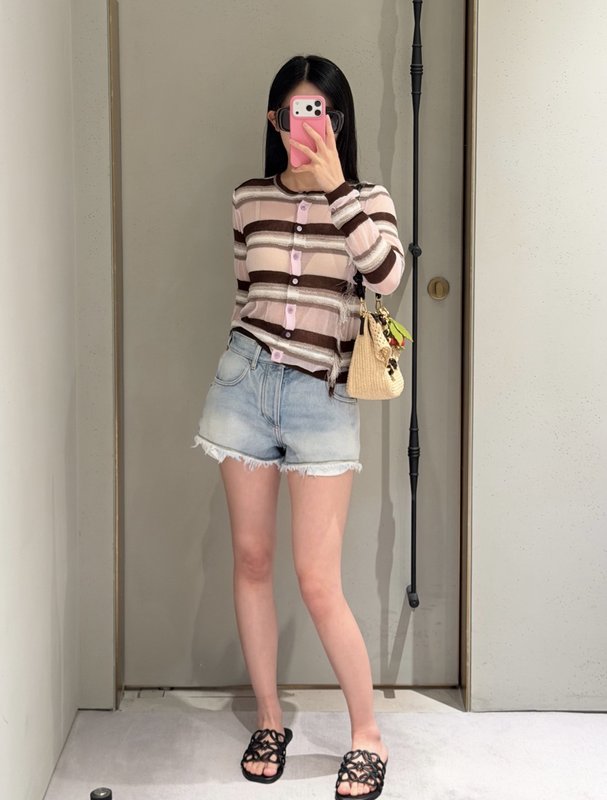 로에베 여름 연청 워싱 데님 숏팬츠 001-184058