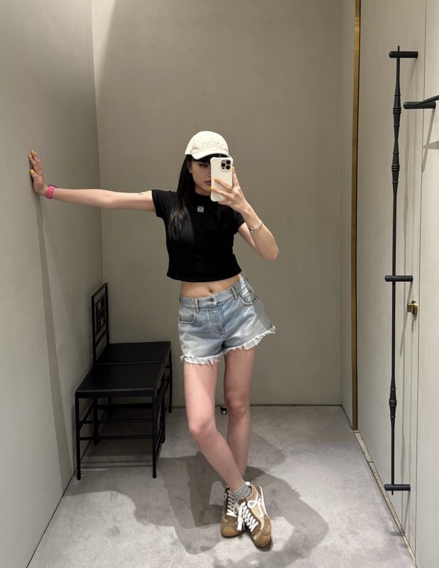 로에베 여름 연청 워싱 데님 숏팬츠 001-184058