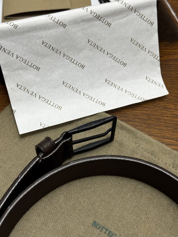 BOTTEGA VENETA 인트레치아토벨트 001-185310