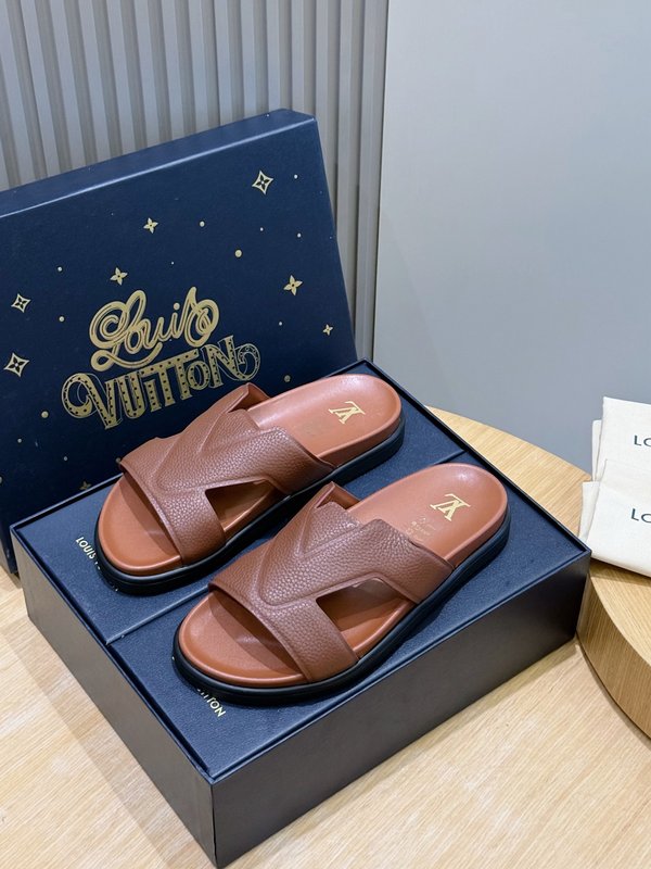 LV 오아시스 스웨이드 모노그램 슬라이드 001-185335