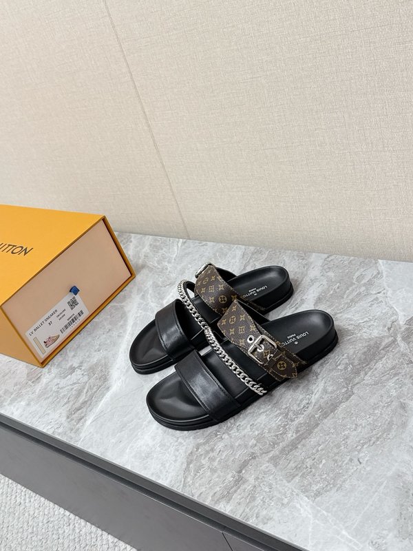 루이비통 커플용 체인 샌들 001-185346