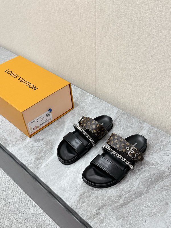 루이비통 커플용 체인 샌들 001-185346