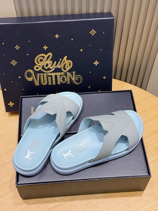 LV 오아시스 스웨이드 뮬 남성용 샌들 001-185351