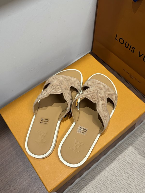 LV 남성 엠보싱 슬리퍼 여름 필수 001-185354