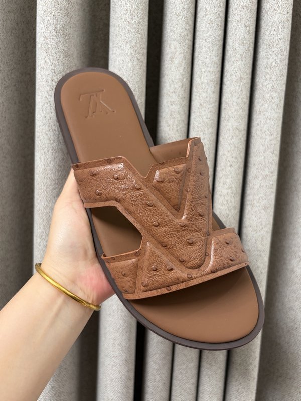 LV 남성 오스트리치 엠보슬리퍼 001-185370