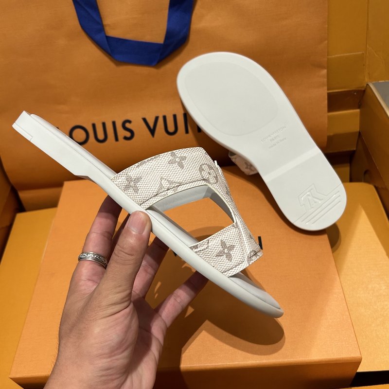 LV 루이비통 남성 캐주얼 슬리퍼 001-185398