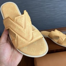 루이비통 여름 신상 남성용 슬라이드 001-185470