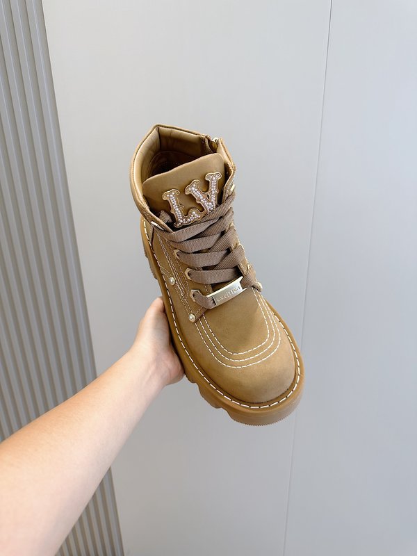LV 남성 정 수면 소 가죽 앵클 부츠 001-185506