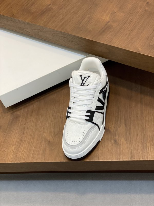 LV 트레이너 남성 캐주얼 스니커즈 001-185547
