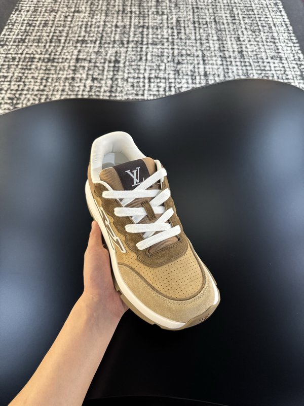 LV P600 2025 년신형 남성 스니커즈 001-185555