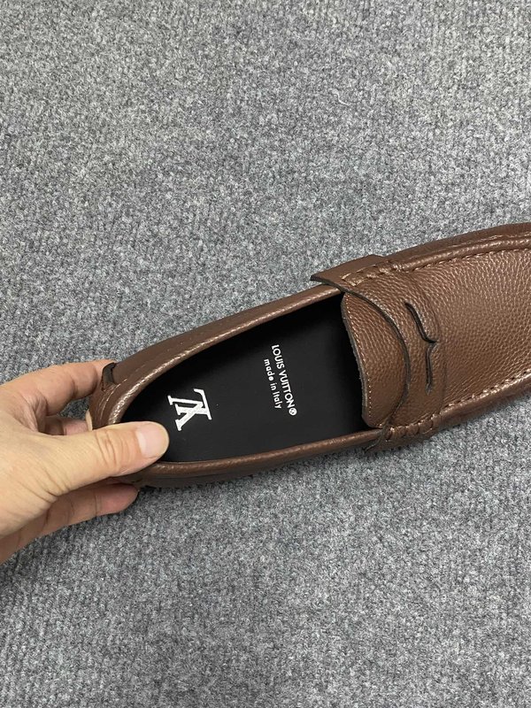 LV 글로리아 시리즈 브라운 레더 로퍼 001-185557