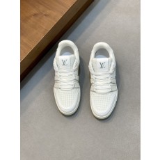 LV 트레이너 남성 화이트 스니커즈 001-185591