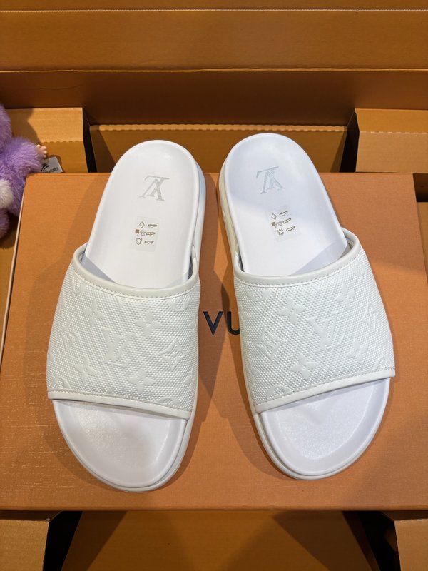 LV 오아시스 스웨이드 샌들 남성용 001-185637
