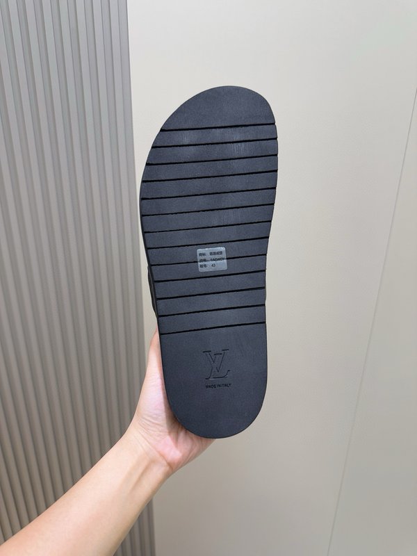 LV 오아시스 스웨이드 가죽 샌들 001-185660