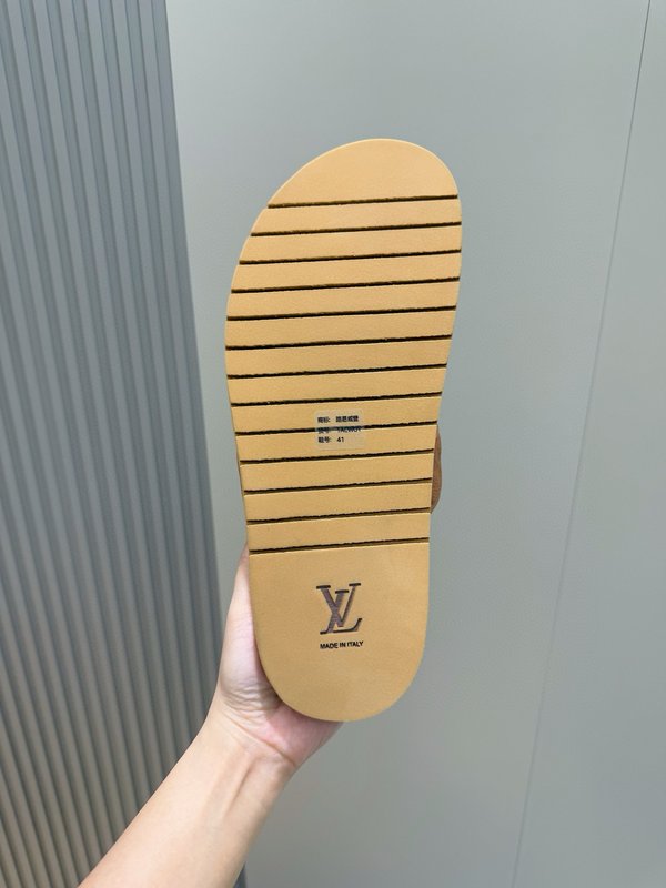 LV 오아시스 스웨이드 가죽 샌들 남성용 001-185661
