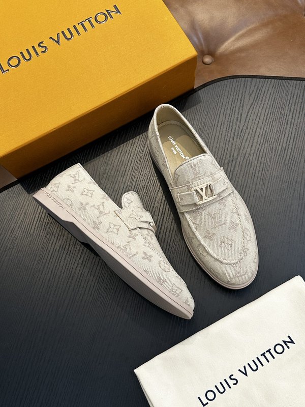 LV 남성 클래식 모노그램 로퍼 001-185737