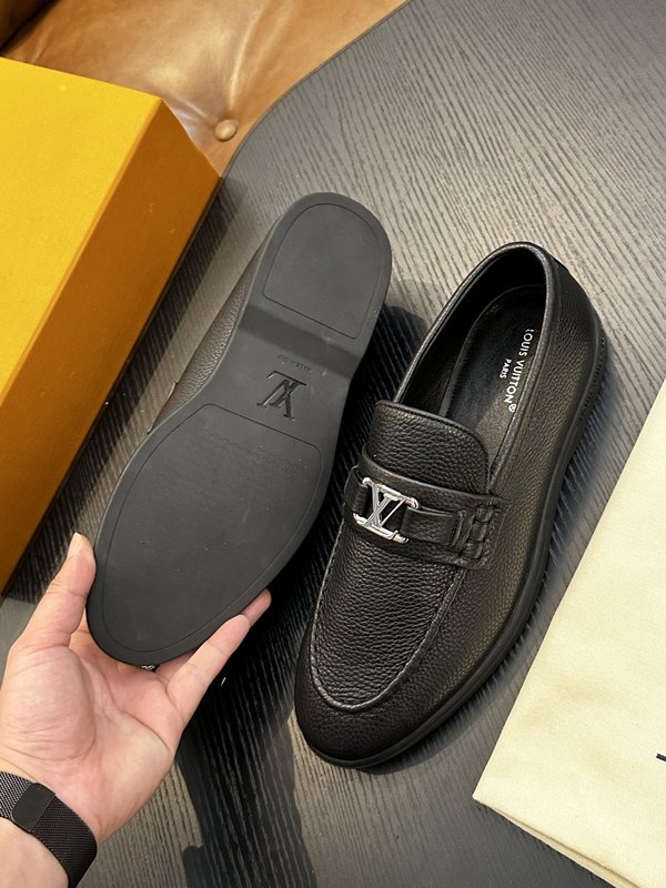 LV 남성 클래식 모노그램 로퍼 001-185753