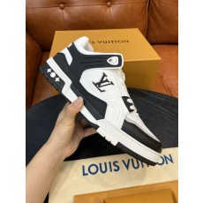 LV Aw22 트레이너 그레인 가죽 스니커즈 001-185882