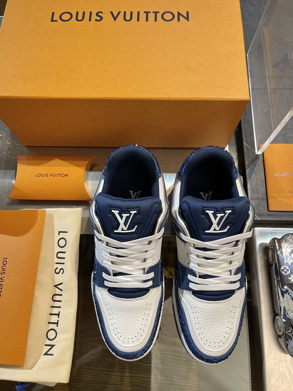 LV24 트레이너 한정판 스니커즈 001-185895
