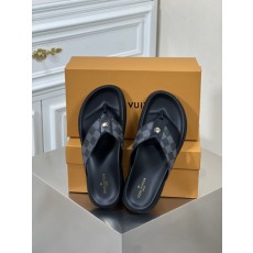 루이비통 남성 클래식 로고 샌들 슬리퍼 001-185915