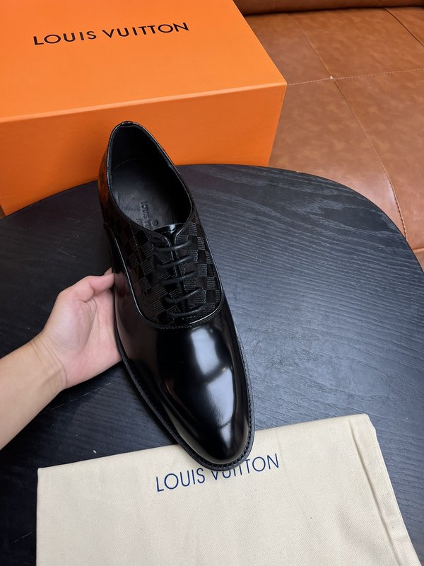 LV P700 남성 블랙 송아지 가죽 로퍼 001-185942
