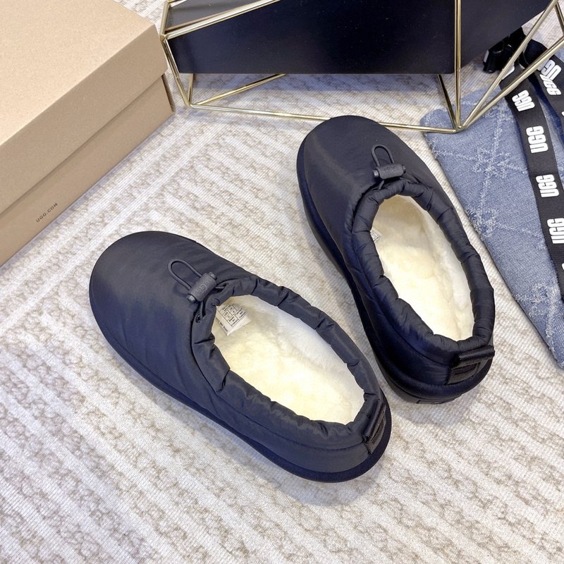 UGG F22 클래식 맥시 숏 부츠 001-185966