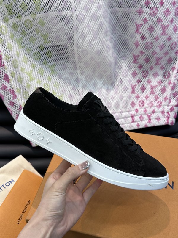 LV 남성 클래식 캐주얼 스니커즈 001-185971