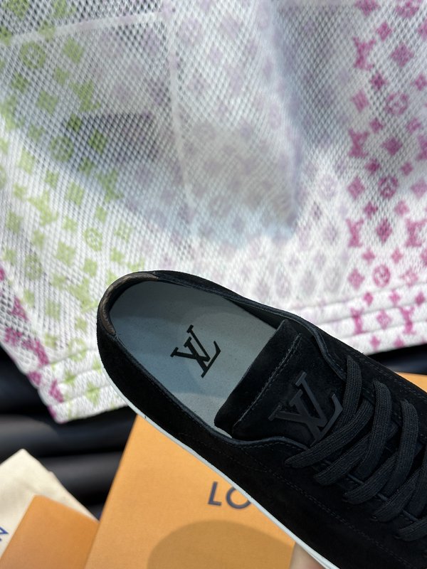 LV 남성 클래식 캐주얼 스니커즈 001-185971