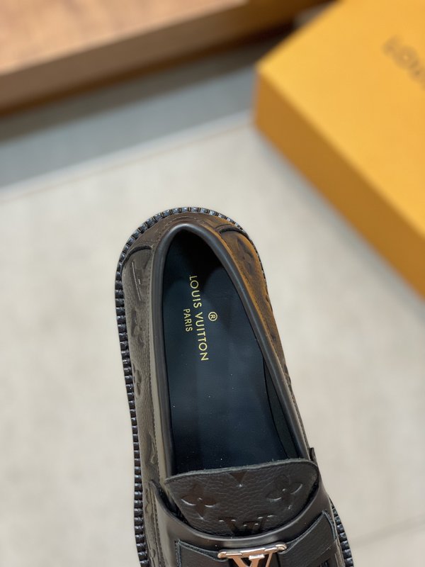 LV 찰리 시리즈 블랙 캐주얼 슈즈 001-185995