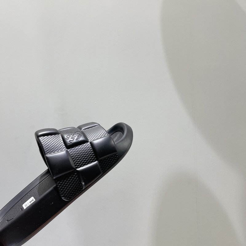 루이비통 로고 엠보싱 커플 슬리퍼 001-186043