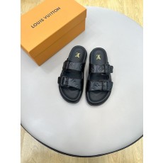 LV 트레이너 시리즈 가죽 샌들 001-186050