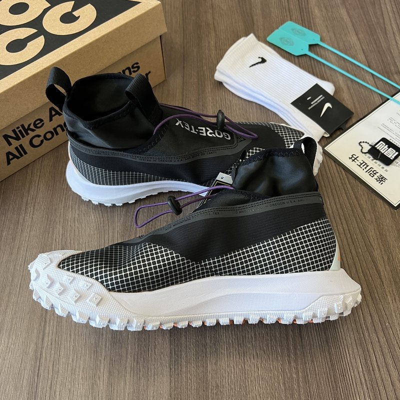 Nike ACG 방수 등산화 001-186084