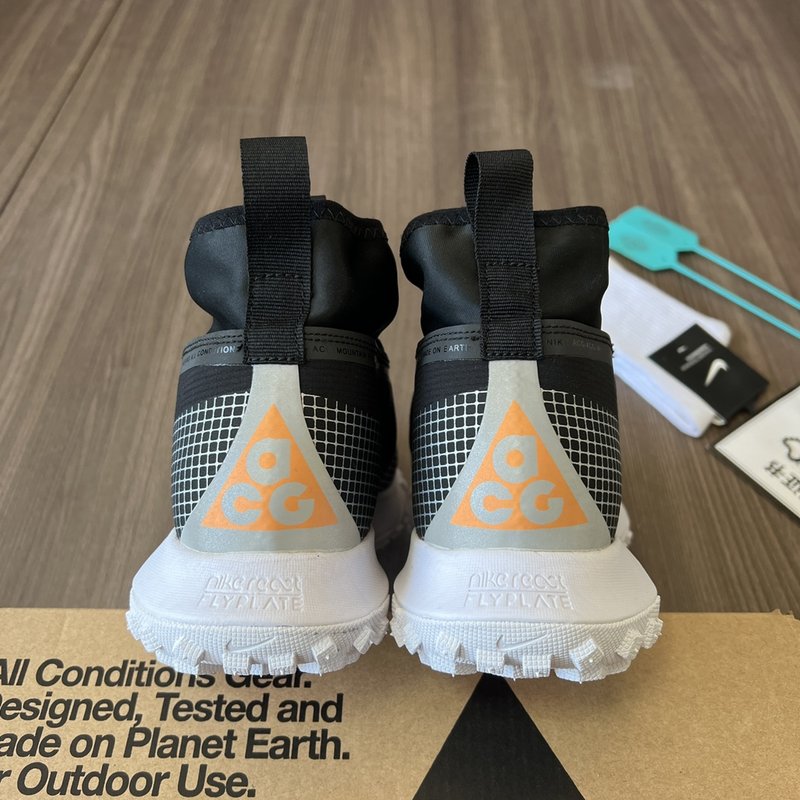 Nike ACG 방수 등산화 001-186084
