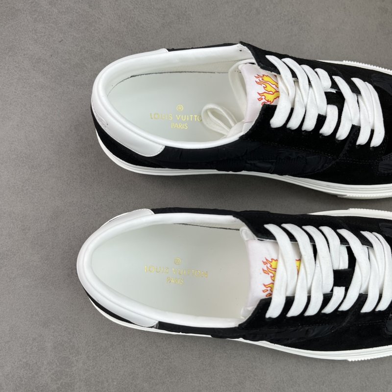 LV 남성 레이스업 캐주얼 스니커즈 P560 001-186091