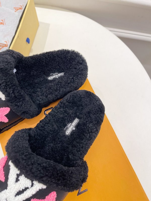 루이비통 양모 퍼 슬리퍼 001-186133