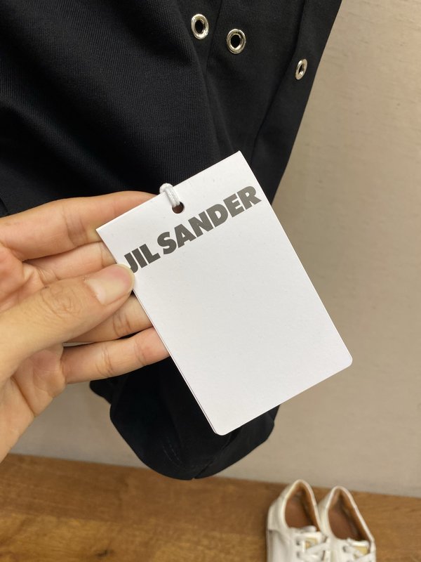 질 샌더 중량감 순면 라운드넥 루즈핏 반팔 티셔츠 001-186160