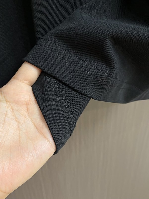 LV 2026 여름 신규 자수 반팔 티셔츠 001-186188