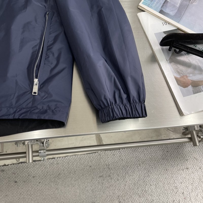 재생 나일론 양면 착용 스탠드 칼라 자켓 001-186205