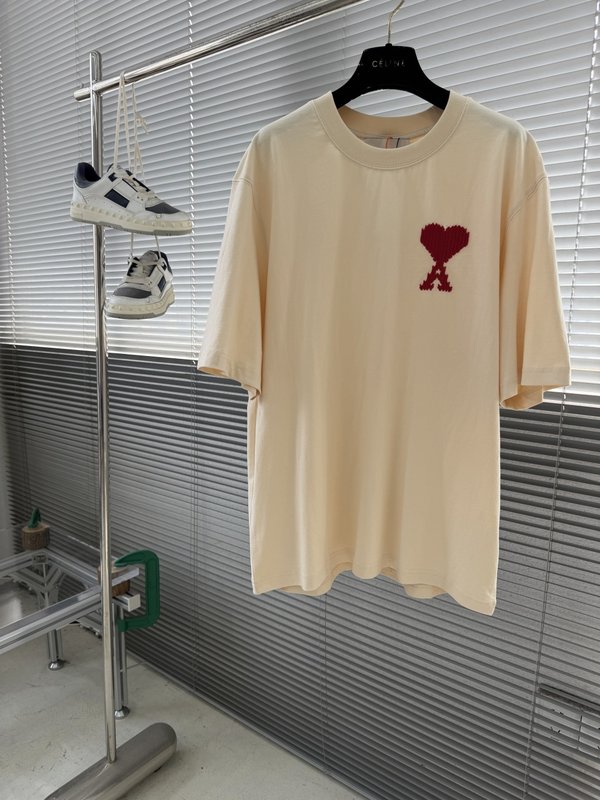 아미 파리 하트 자수 반팔 티셔츠 001-186249