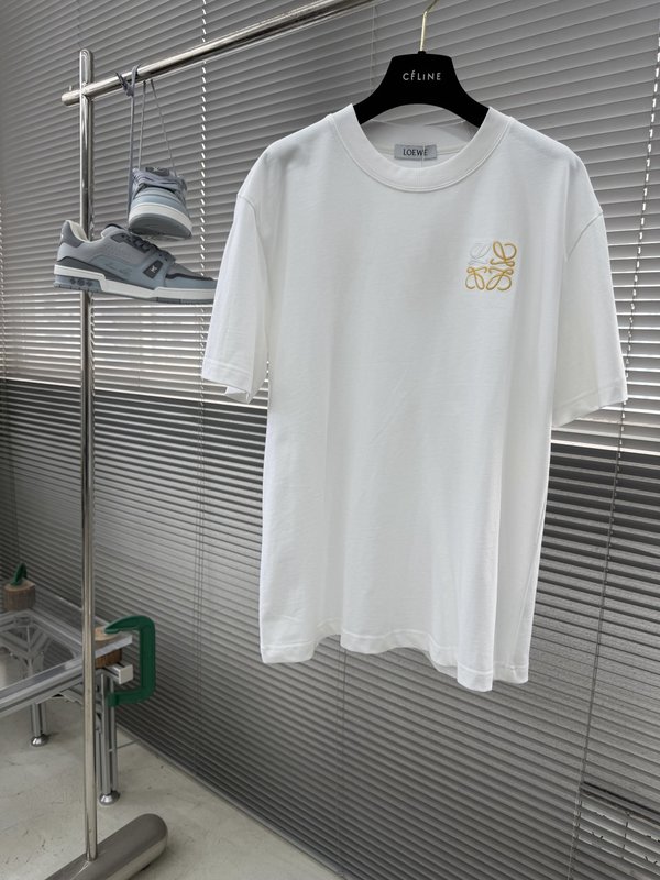 2026春夏 골드 자수 레터링 반팔 티셔츠 001-186257
