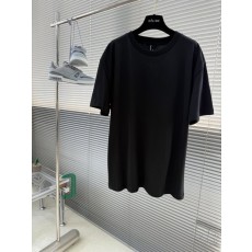 루이비통 26SS 엠보싱 라운드넥 반팔 티셔츠 001-186299