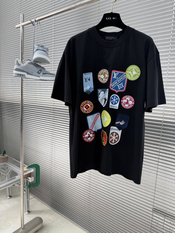 남성 블랙 프린트 패치 반팔 티셔츠 001-186316