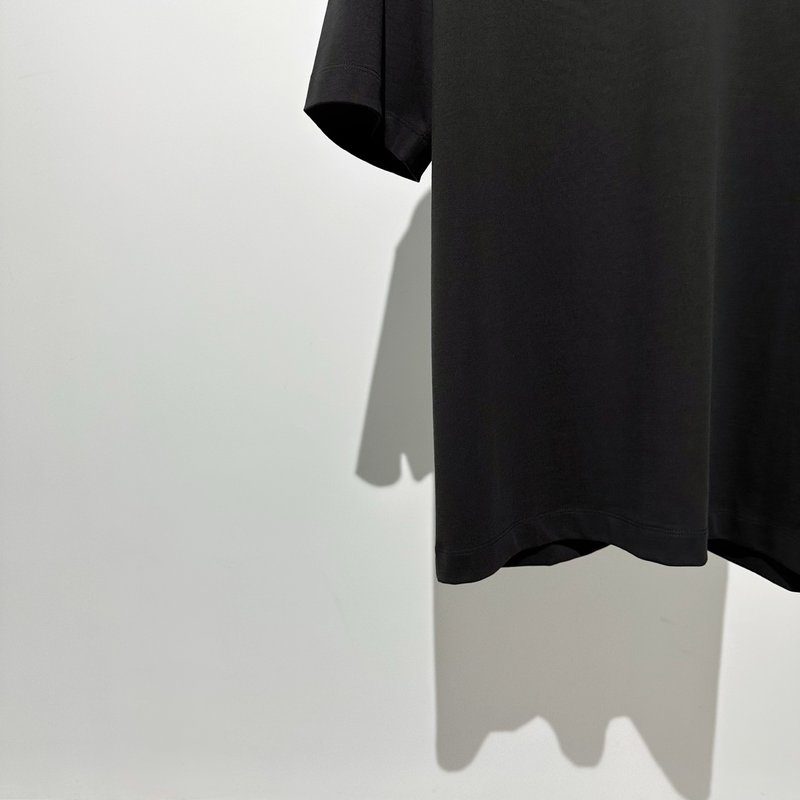 이탈리아 스타일 고급 면 라운드 넥 티셔츠 001-186334