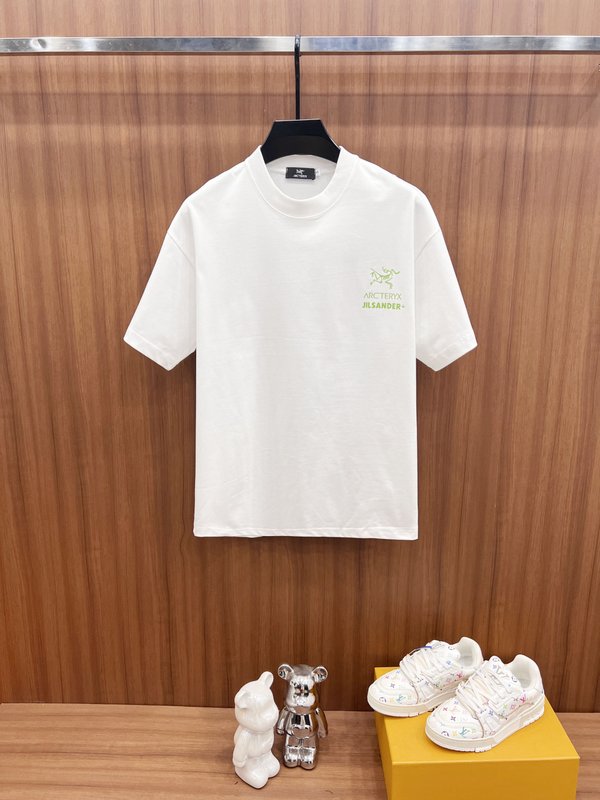 아크테릭스 입체 실리콘 로고 반팔 티셔츠 001-186629