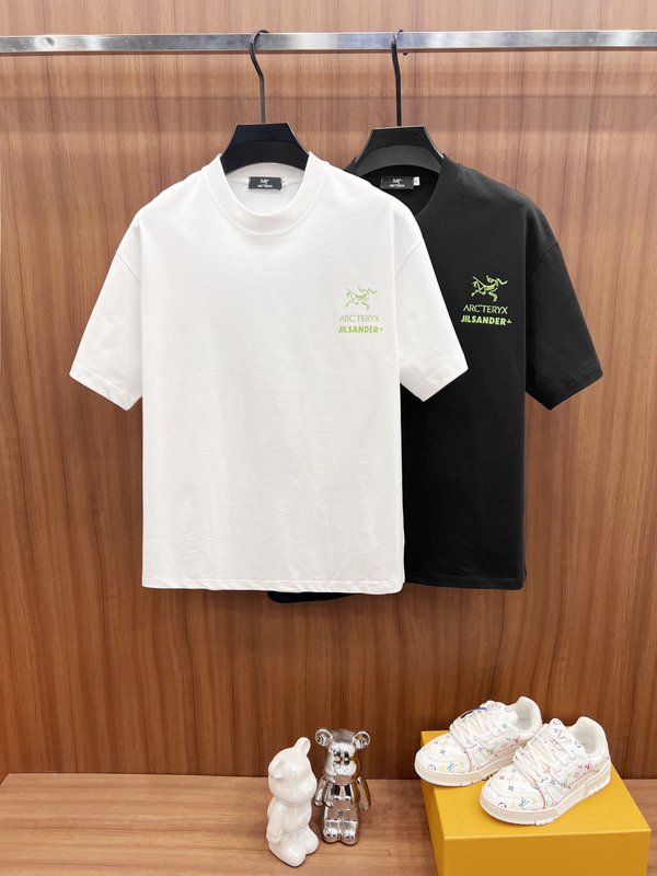 아크테릭스 입체 실리콘 로고 반팔 티셔츠 001-186630