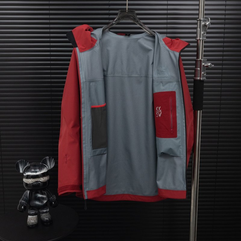 아크테릭스 알파 SV 7 세대 하드쉘 재킷 001-186732