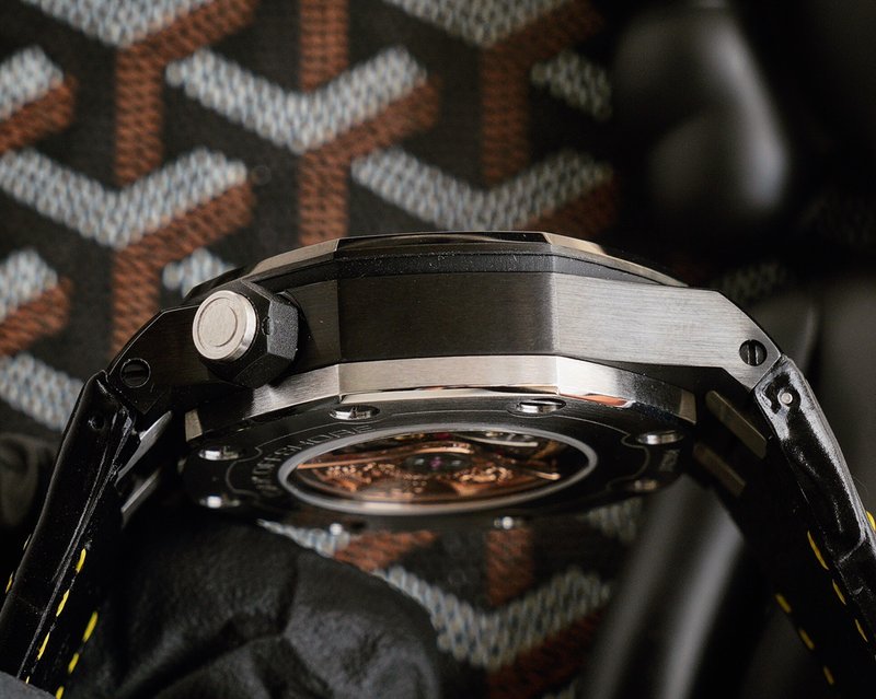오데마 피게 로얄 오크 오프쇼어 남성 기계식 시계 001-187182