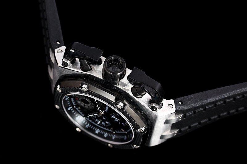 오데마 피게 로얄 오크 오프쇼어 서바이버 리미티드 에디 001-187308